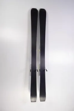 ATOMIC Vantage 77 Ti Damen-Ski Länge 149cm (1,49m) Inkl. Bindung! #728 -Ski Verkäufe P1260780 688x1030 1