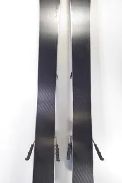 GRENZWERTIG Glide Carving-Ski Länge 155cm (1,55m) Inkl. Bindung! #143 15 GRENZWERTIG Glide Carving-Ski Länge 155cm (1,55m) Inkl. Bindung! #143 -Ski Verkäufe P1340247 688x1030 1